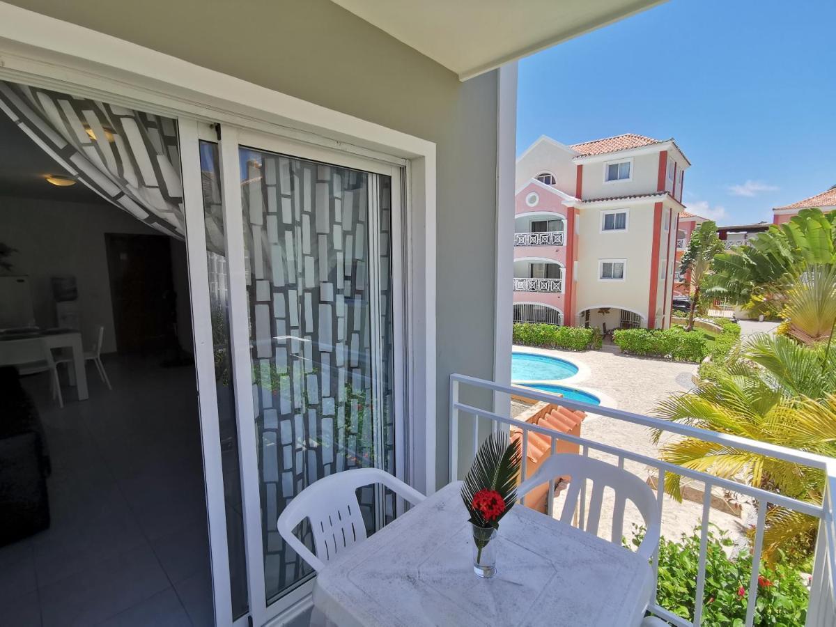 Tropicana Suites Deluxe Beach Club And Pool - Playa Los Corales Punta Cana Exterior foto